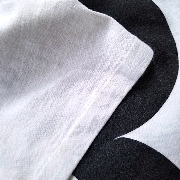 Vintage 1980's Mickey Mouse Shirt, Oversized, Disney World Screen Printed Tee - Picture 3 of 10